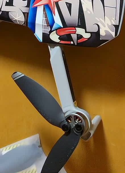 大疆mini3更换桨叶