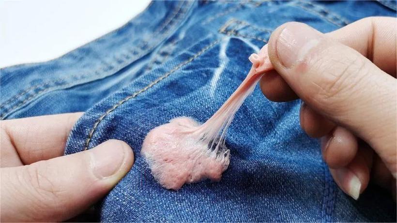 衣服沾口香糖有黑印