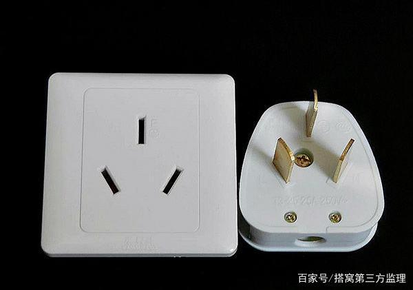 三孔插座左下孔烧焦了
