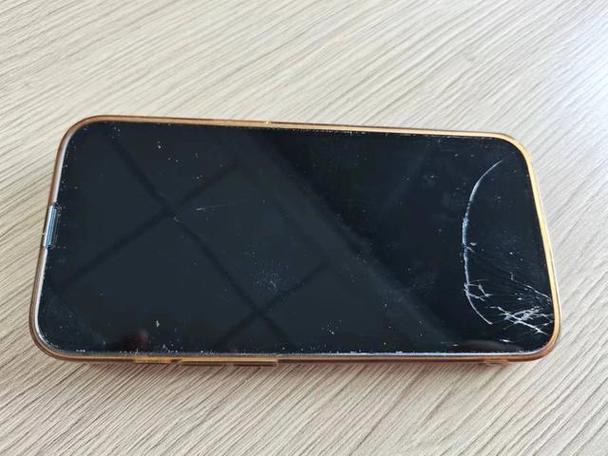 手机摔了一下触屏部分失灵
