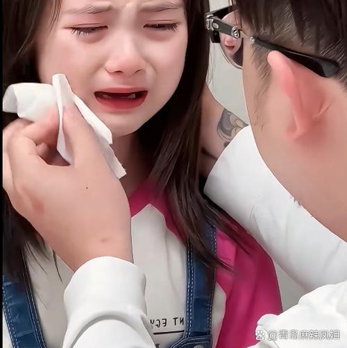 妈妈教训女儿犯错的小说叫什么