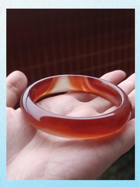 真假红玛瑙手镯鉴别图片