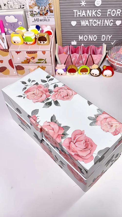 纸箱手工制作宝箱