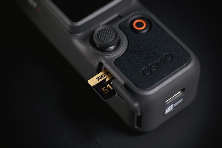 大疆pocket4内存卡