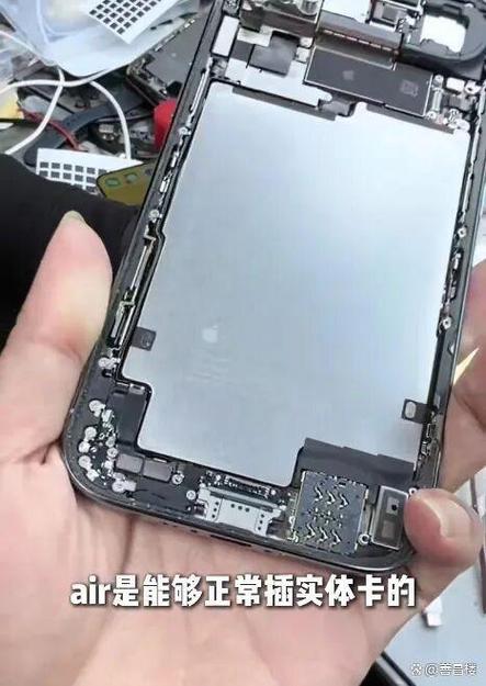 小天才手表卡槽触点断一个能换不