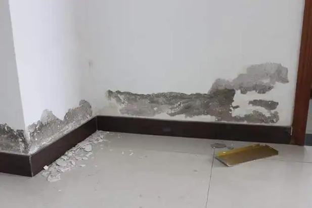 墙布下裂了最简单恢复方法