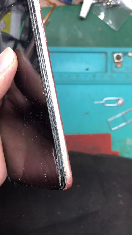 屏掉了粘一下多少钱