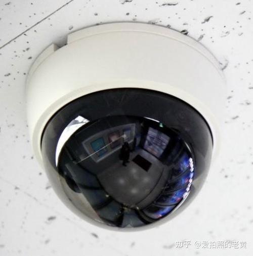 球形摄像头死角在哪里
