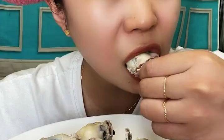 兔子牙姐姐吃播大全