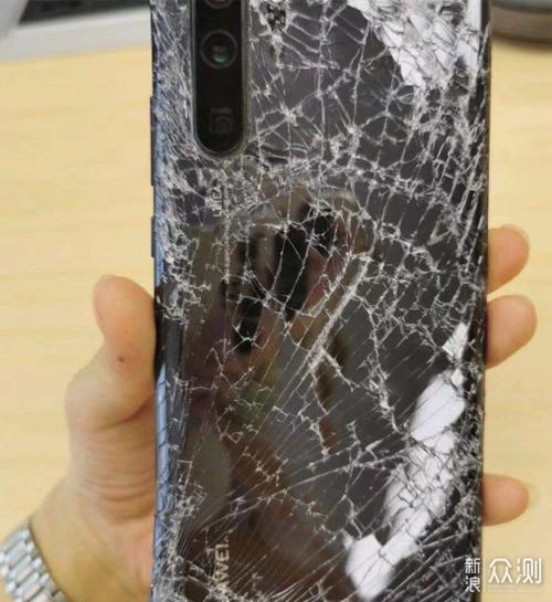 华为p30pro屏碎了图片