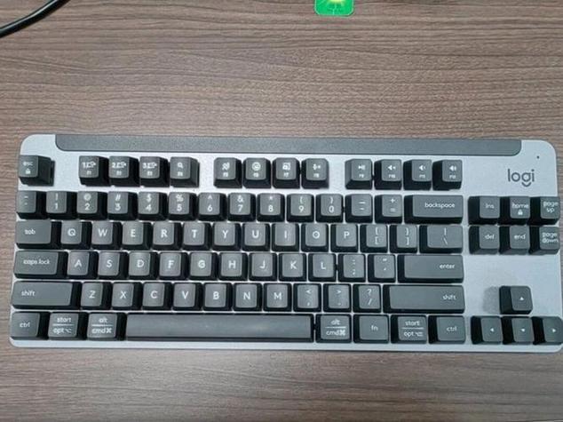 罗技红轴
