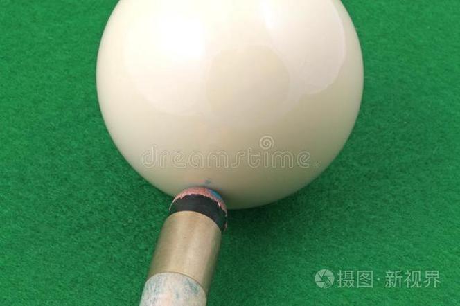 男人打球暗示女人什么