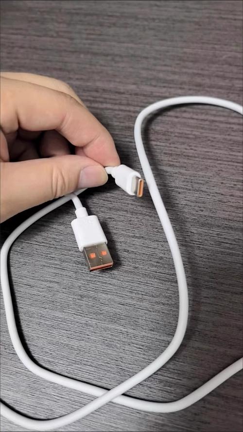 闪充可以用普通数据线吗