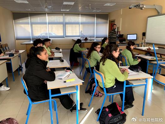 初二14周岁能出国留学吗