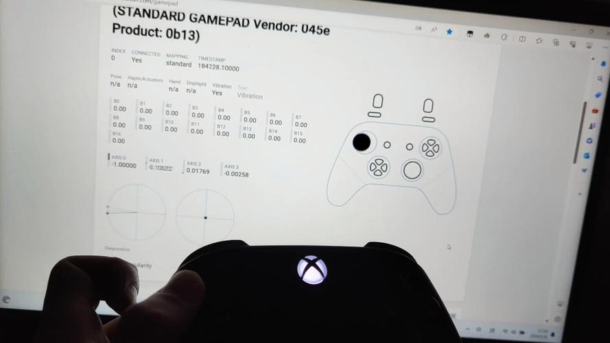 win10 xbox手柄电量查看视频