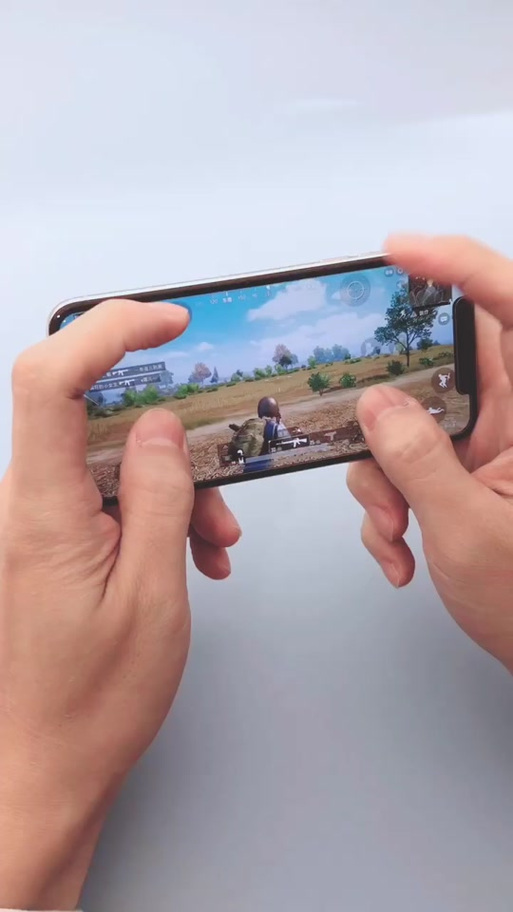 iphone玩和平精英屏幕变暗