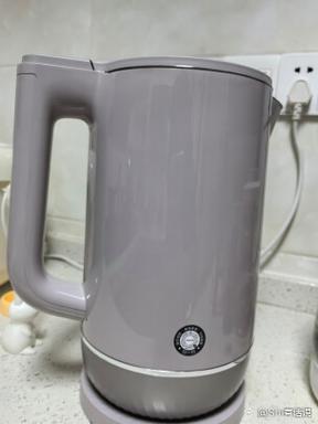 热水壶开关哪个是开
