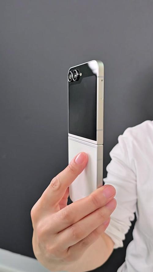 三星2025款折叠手机价格多少
