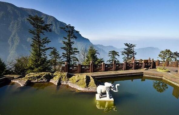 成都峨眉山值得去吗