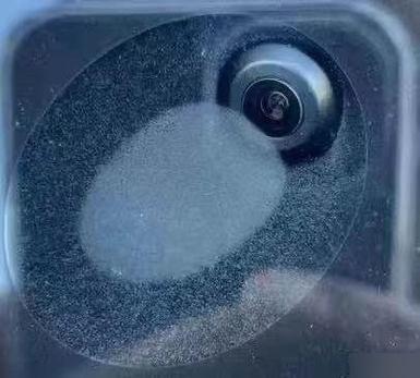 后置摄像头雾蒙蒙的