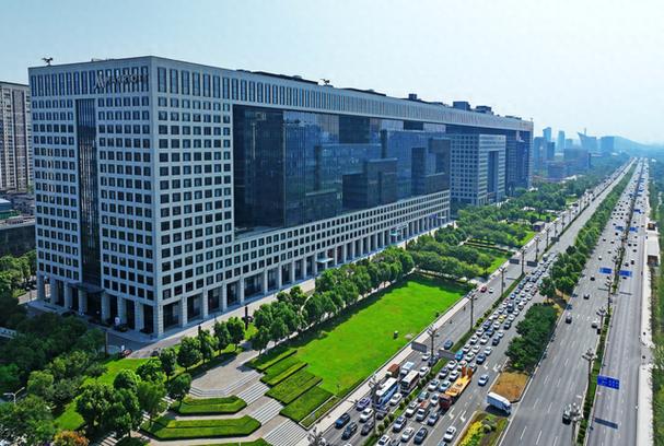 中建三局总部大楼图片
