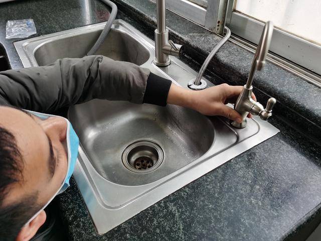 净水龙头安装视频教程