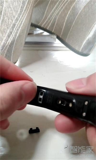 智能手环表带难拆