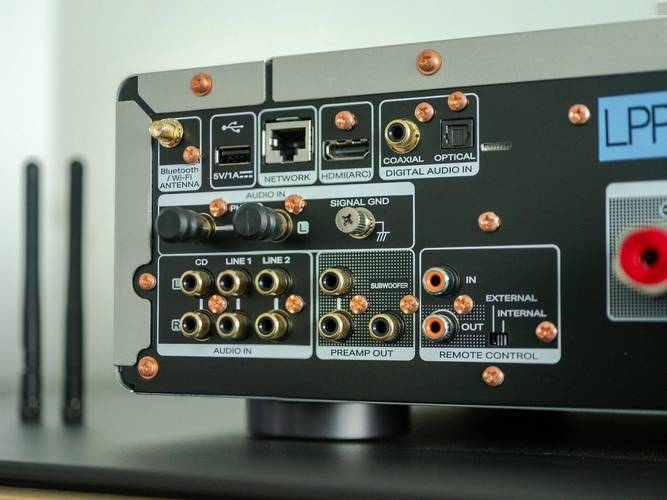 马兰士功放pm84一边声音小