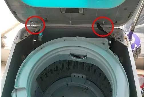 洗衣机盖子弹簧安装图