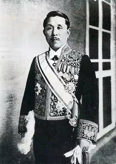 广田弘毅