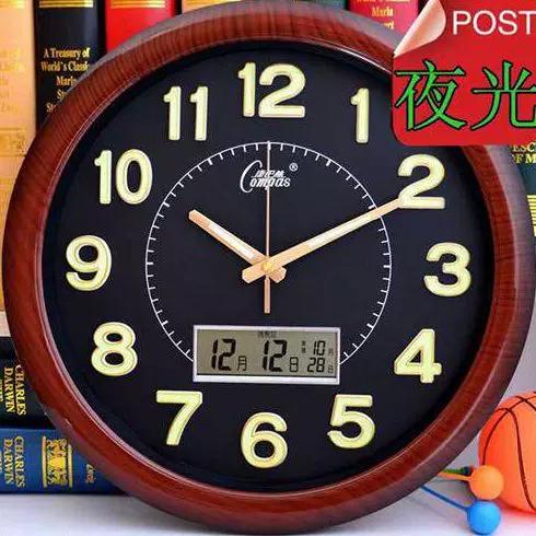 墙上挂钟日期调整步骤