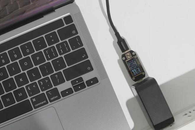 笔记本可以一边充电一边用吗