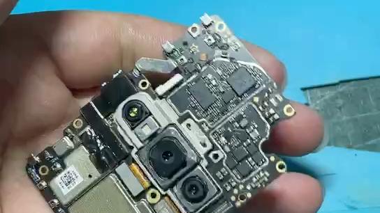 oppor17开机键如何拆视频