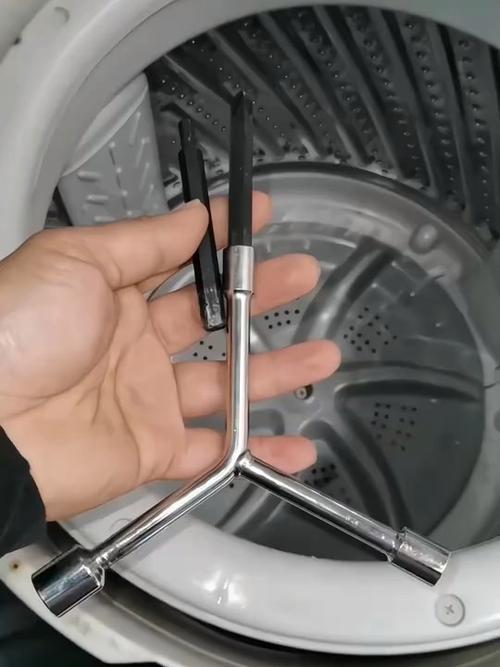 全自动洗衣机怎么拆卸清洗内桶