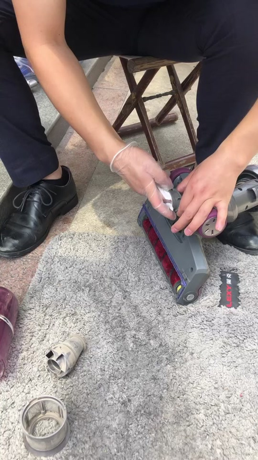 伊莱克斯吸尘器拆解视频