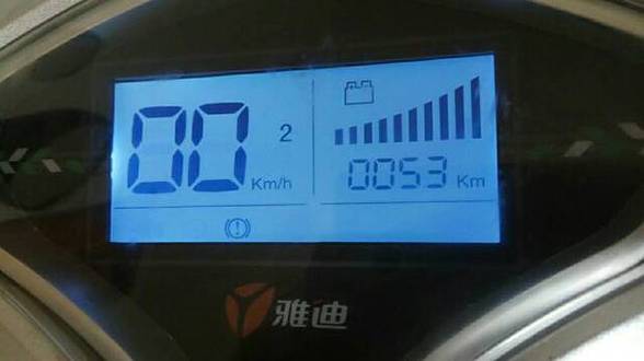 雅迪石墨烯电池怎么看电量