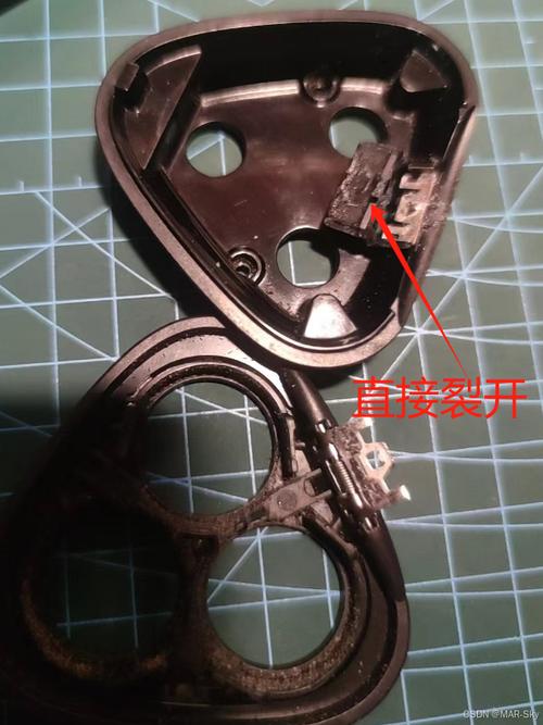 飞科剃须刀刀片安装方法