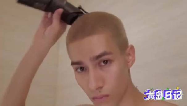 女生说米卡暗示什么