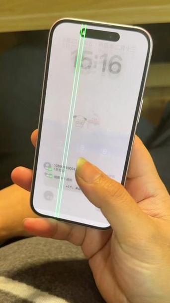 手机一条白线特别亮怎么修
