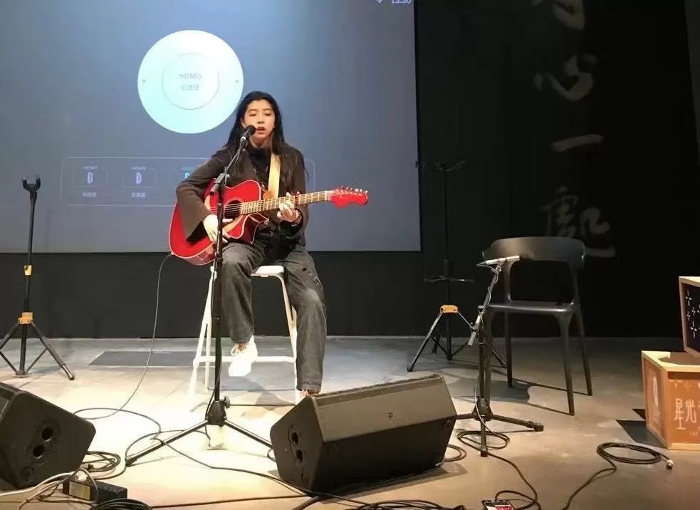江忆蓝音乐
