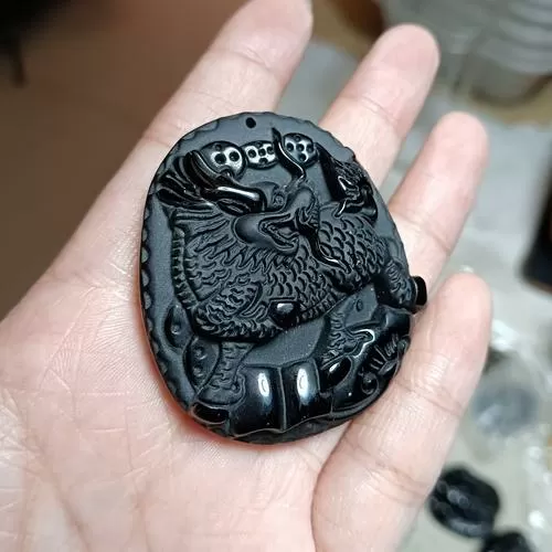 黑曜石和玉哪个灵性强